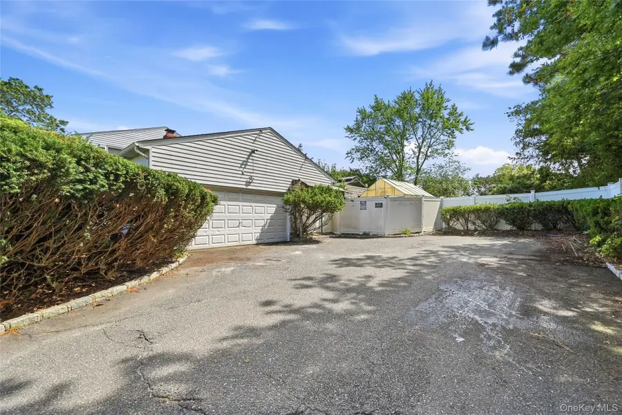 124 E Woodside Avenue, Patchogue, NY 11772 - #2