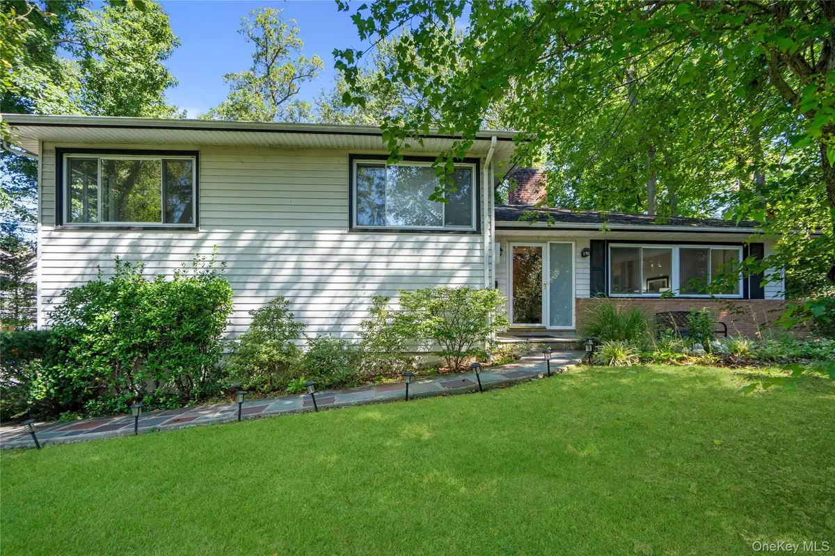 58 Ridge Drive E, Roslyn, NY 11576 - #1