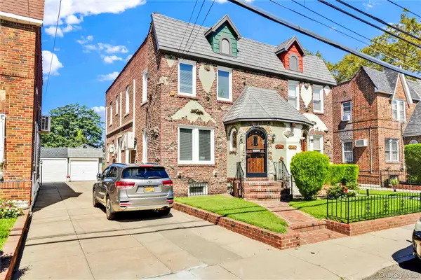 204-11 Murdock Avenue, Saint Albans, NY 11412