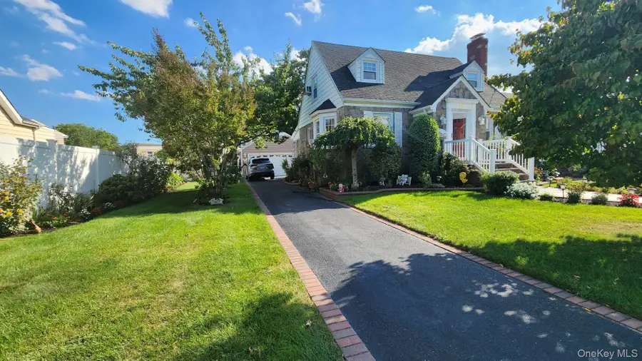 199 Claxton Avenue, Bellmore, NY 11710 - #2