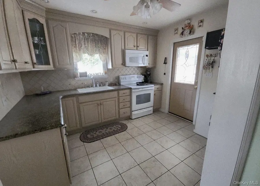 199 Claxton Avenue, Bellmore, NY 11710 - #3