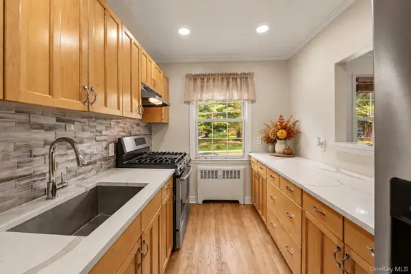 4 Fieldstone Drive #61, Hartsdale, NY 10530