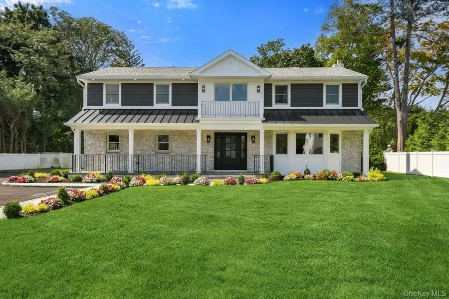 3 Aron Drive, Woodbury, NY 11797 - #2