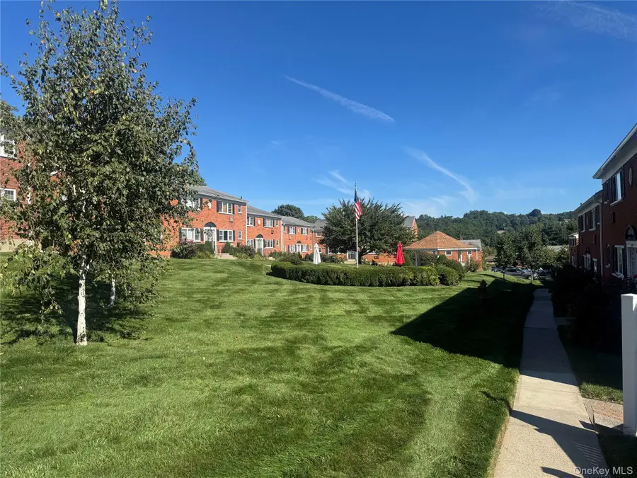 1879 Crompond Road #F6, Peekskill, NY 10566 - #3