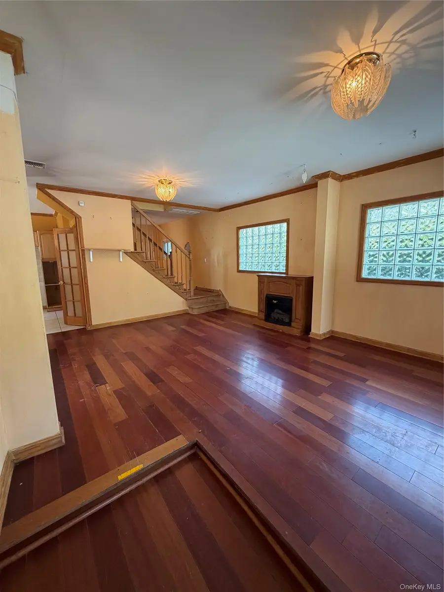 568 Park Avenue, West Hempstead, NY 11552 - #3