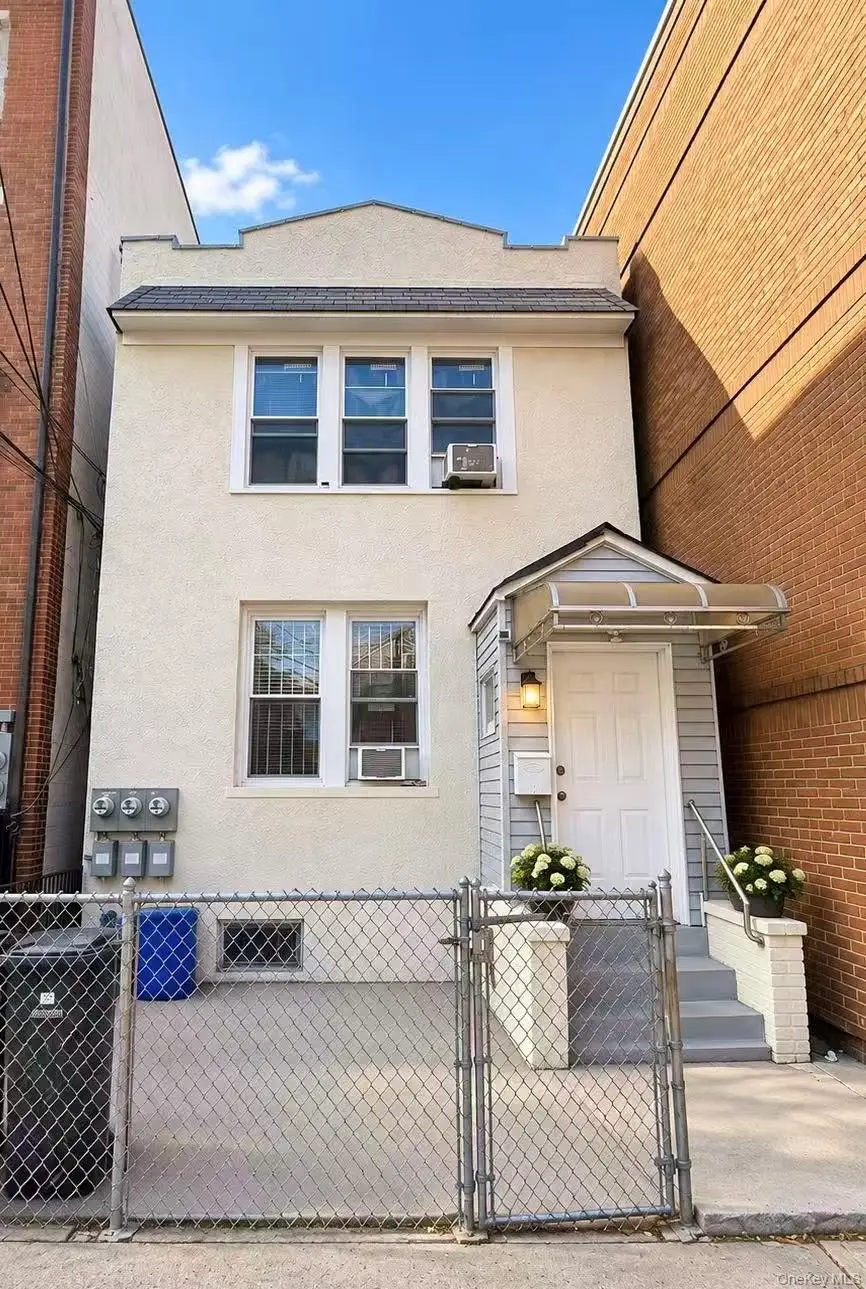 5712 Xenia St, Corona, NY 11368 - #1
