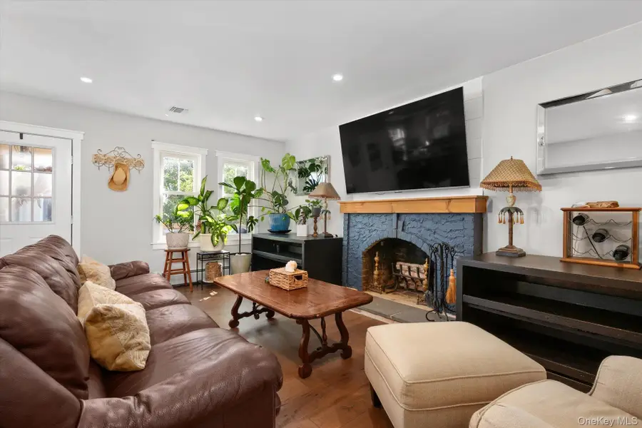 29 Barnes Street, Long Beach, NY 11561 - #3