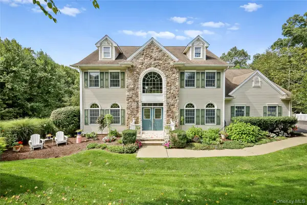 20 Parkview Circle, Carmel, NY 10512