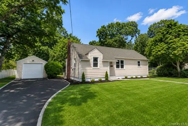 1340 Manor Lane, Bay Shore, NY 11706 - #1