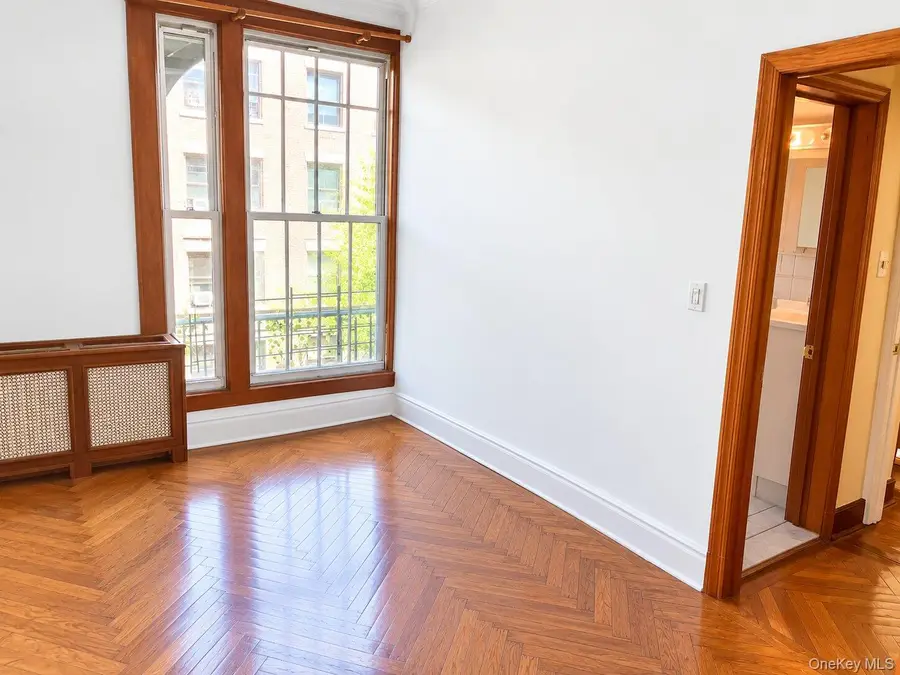 71st 140 W #4C, Manhattan, NY 10023 - #3