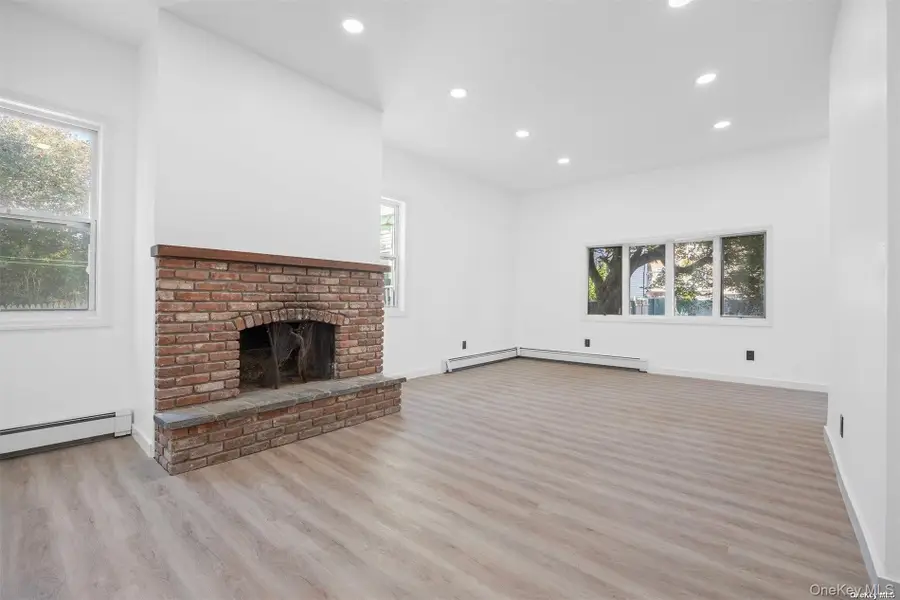 6626 53rd Road, Maspeth, NY 11378 - #3
