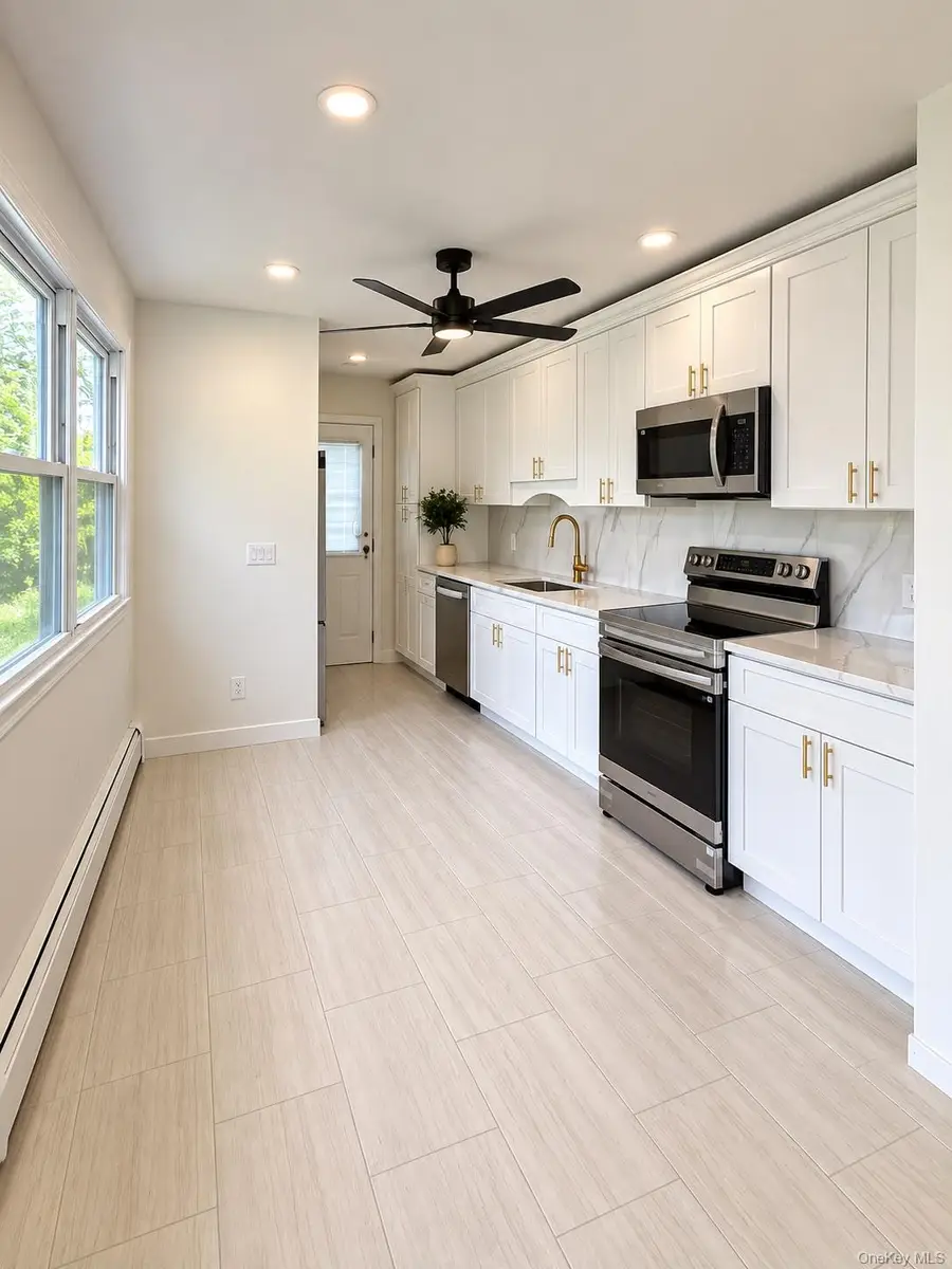 2602 Knickerbocker Avenue, Medford, NY 11763 - #3