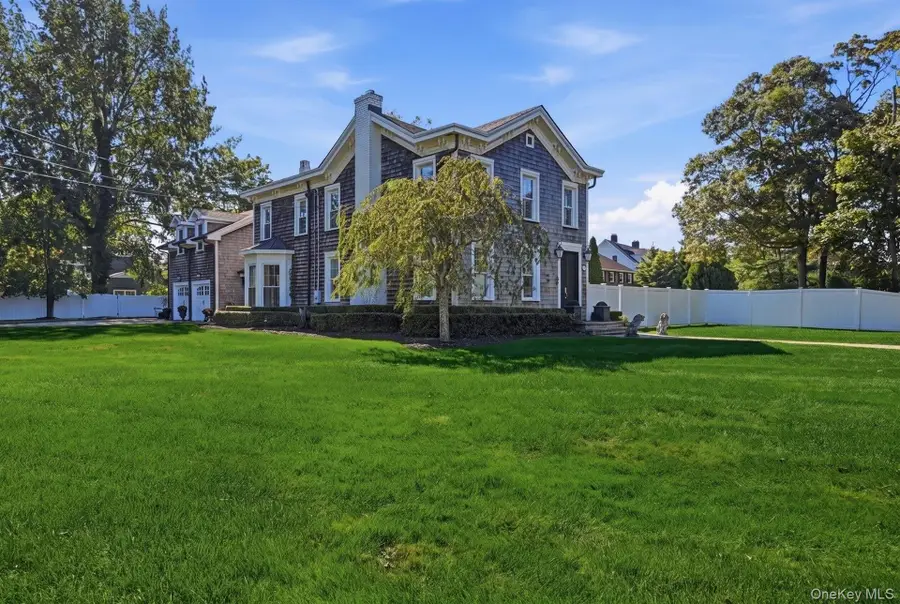 354 Middle Road, Bayport, NY 11705 - #2