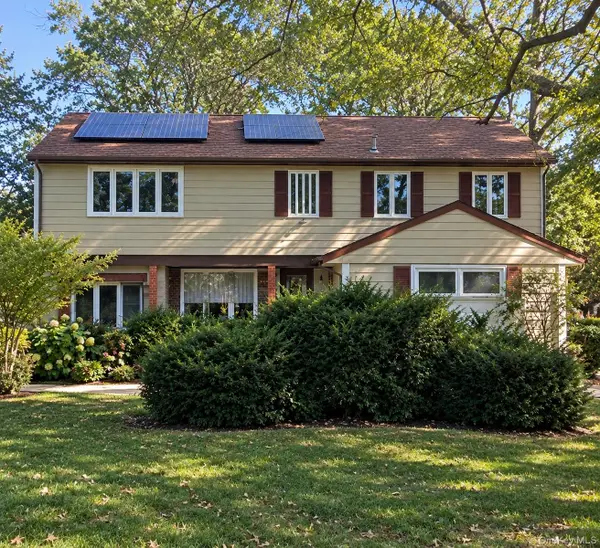 43 Horton Street, West Islip, NY 11795