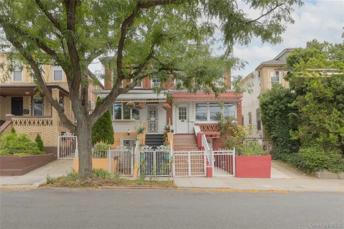 3214 Fenton Avenue, Bronx, NY 10469 - #1