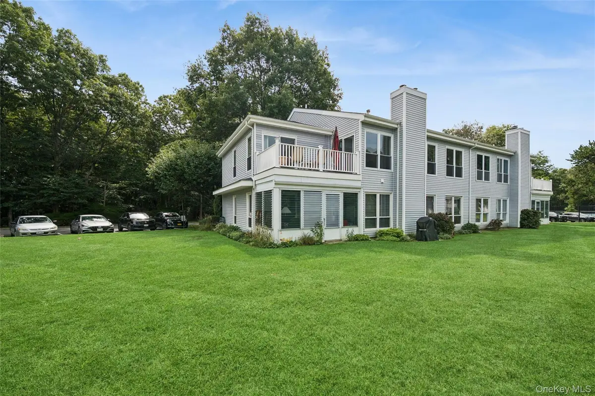 90 Hampton Vista Drive, Manorville, NY 11949 - #1