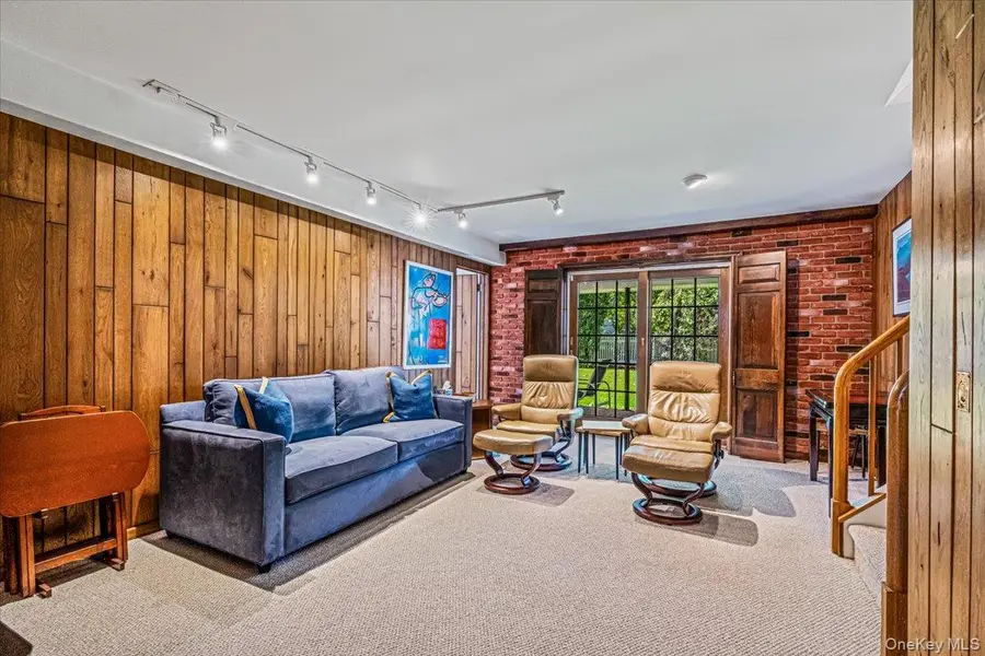 45 Driftwood Drive, Port Washington, NY 11050 - #3