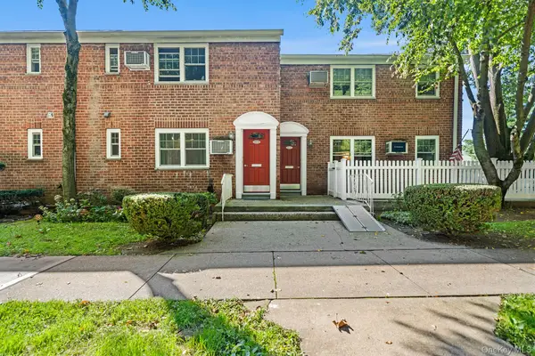 230-04 Kingsbury Avenue #A, Oakland Gardens, NY 11364