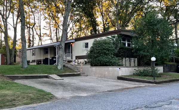 433 Mill Road #91, Calverton, NY 11933