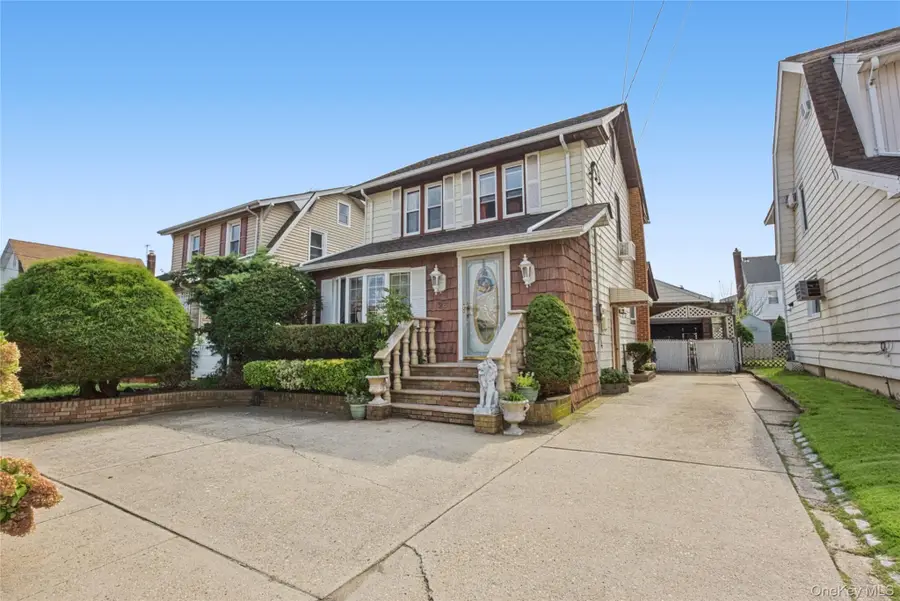 26 E Oxford Street, Valley Stream, NY 11580 - #2