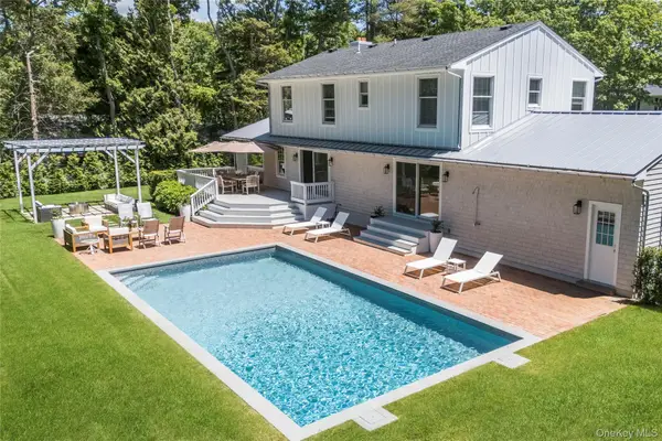 48 Beechwood Drive, Southampton, NY 11968