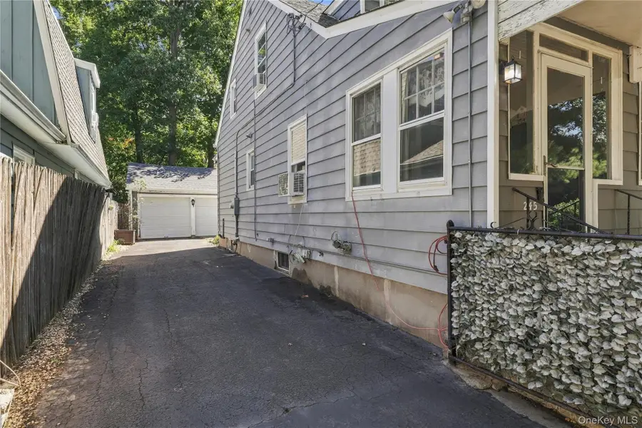 245 Buchanan Street, Centerport, NY 11721 - #2
