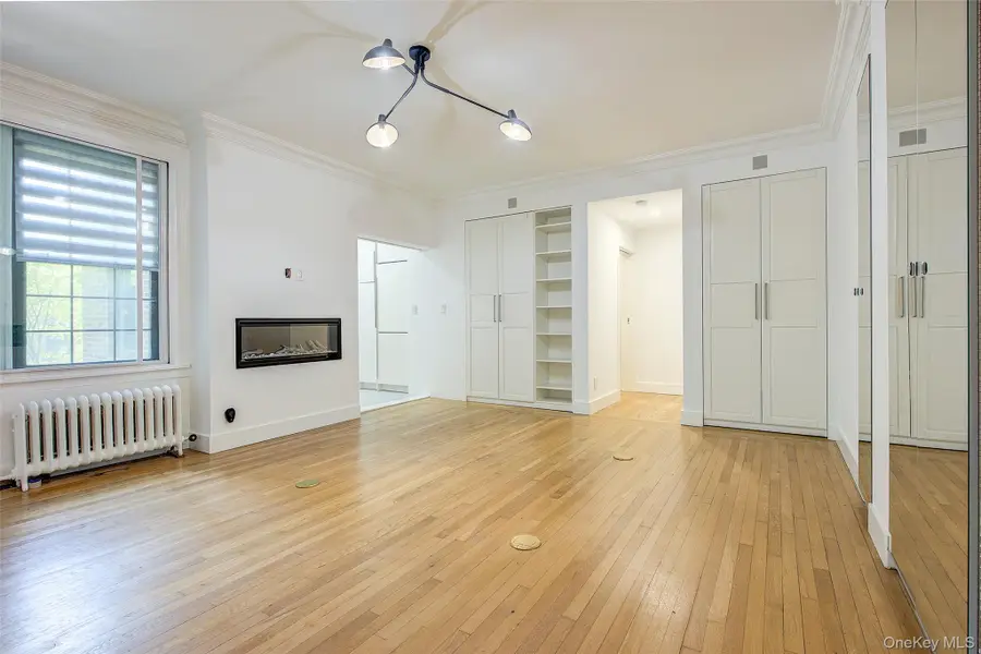 6 Burns Street #120, Forest Hills, NY 11375 - #2