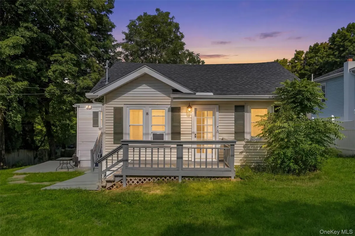 8 Huntington Road, Carmel, NY 10512 - #1