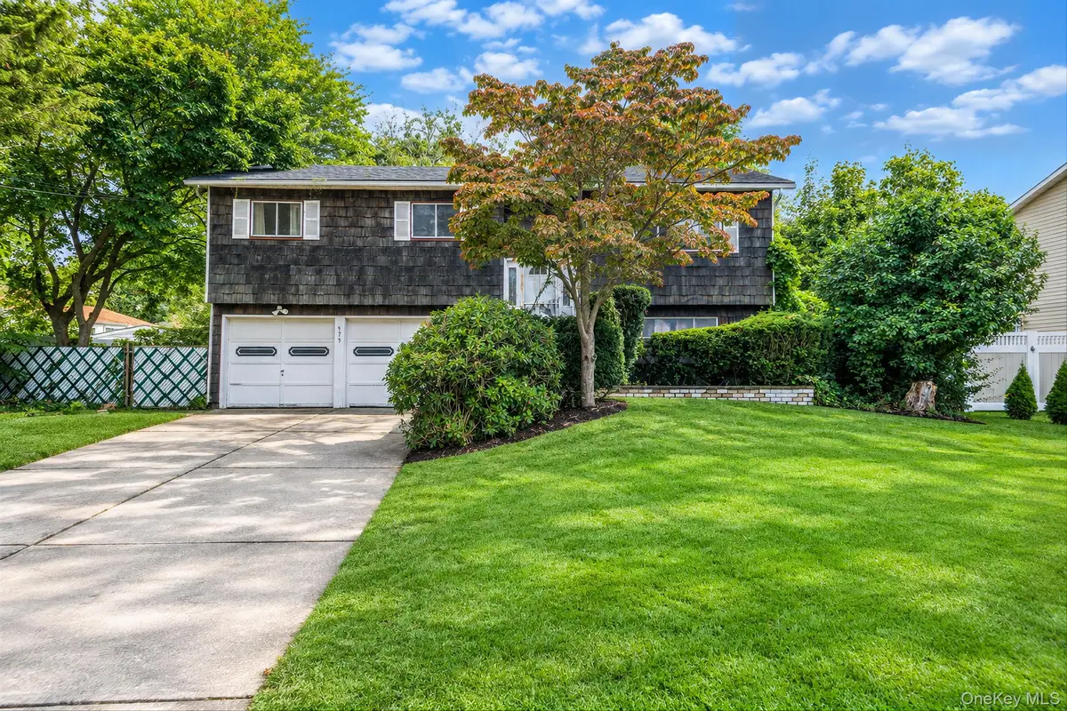 575 Freeman Avenue, Brentwood, NY 11717 - #1