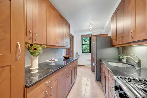 735 Kappock Street #8F, Bronx, NY 10463