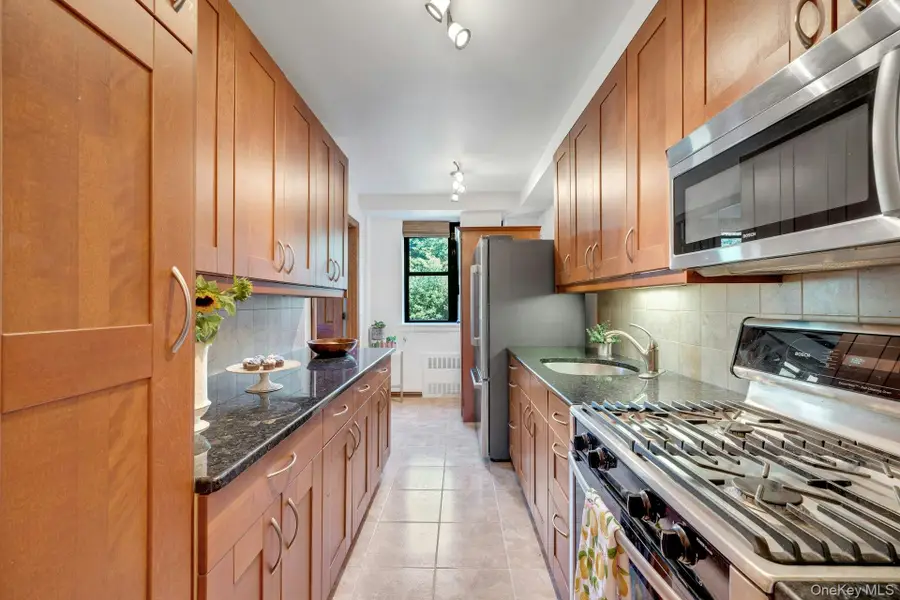 735 Kappock Street #8F, Bronx, NY 10463 - #3