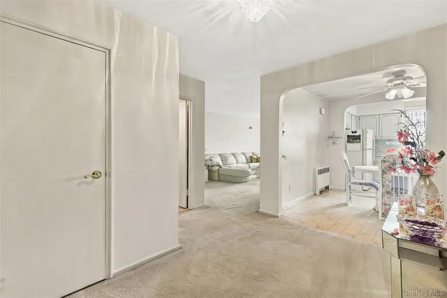 2425 Young Avenue, Bronx, NY 10469 - #2