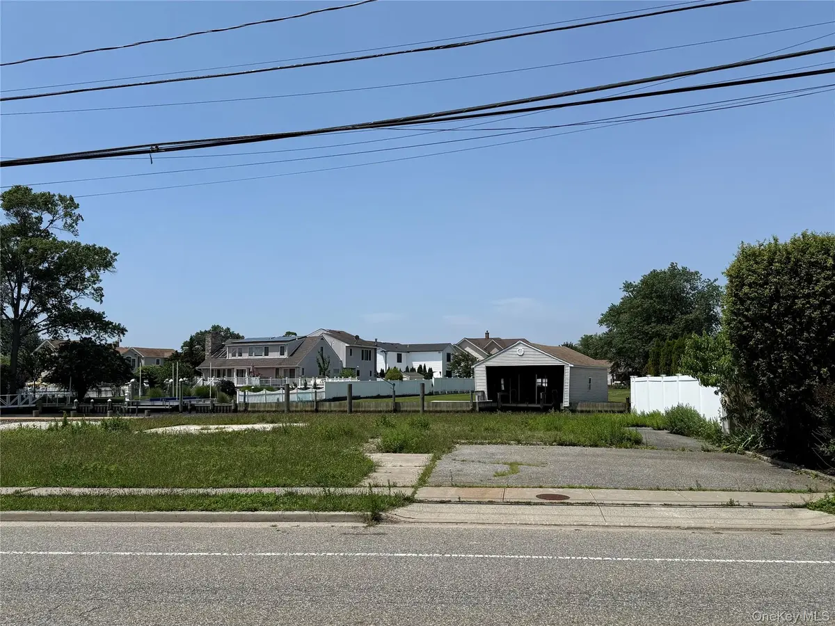 66 Alhambra Road, Massapequa, NY 11758 - #1