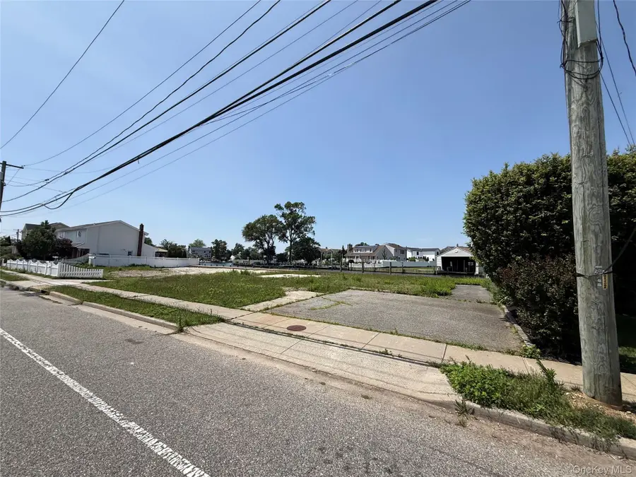 66 Alhambra Road, Massapequa, NY 11758 - #2