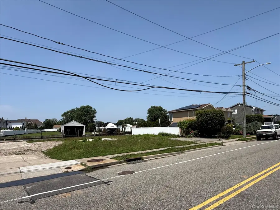 66 Alhambra Road, Massapequa, NY 11758 - #3