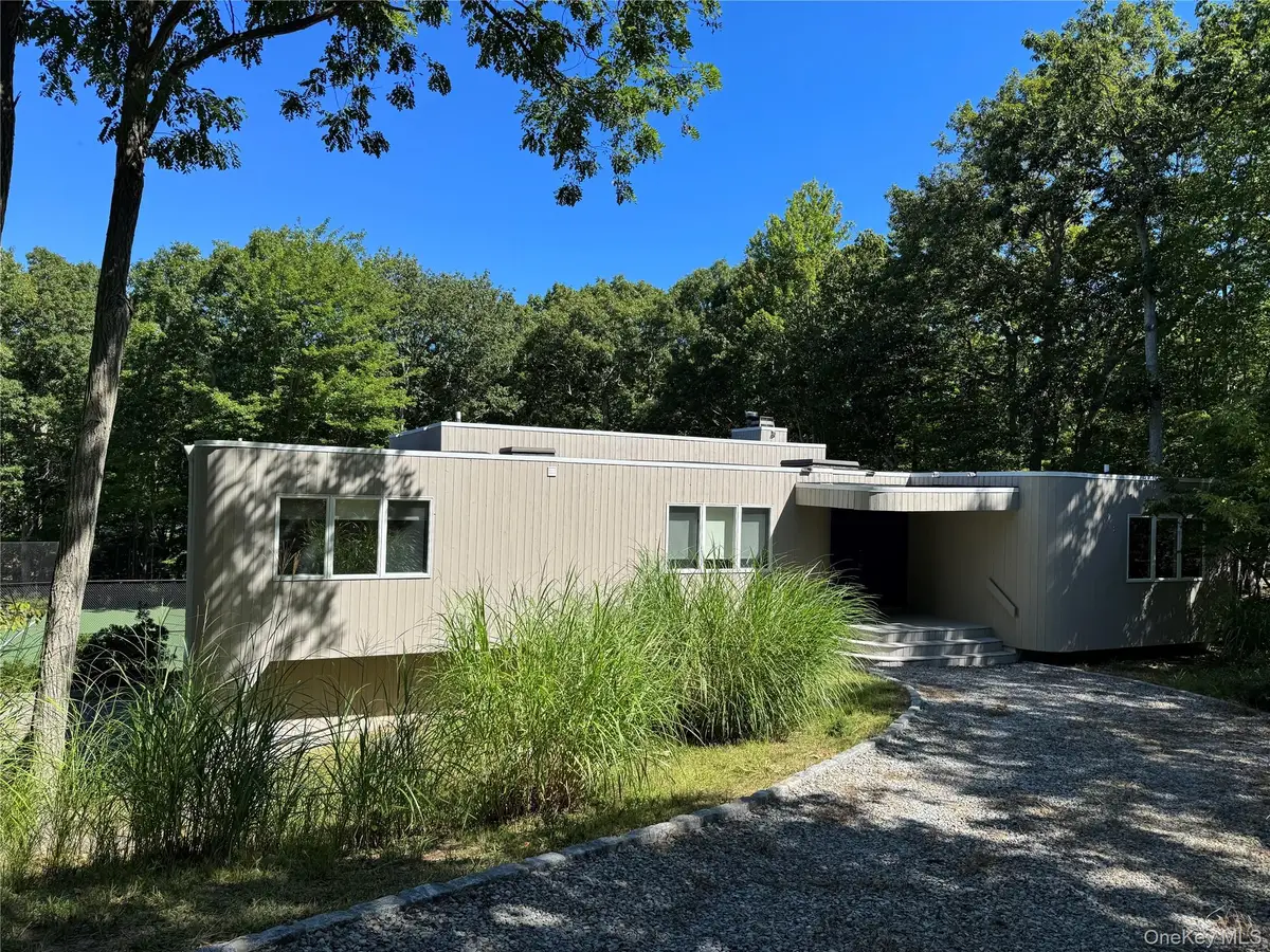 2 Little Court, East Hampton, NY 11937 - #1