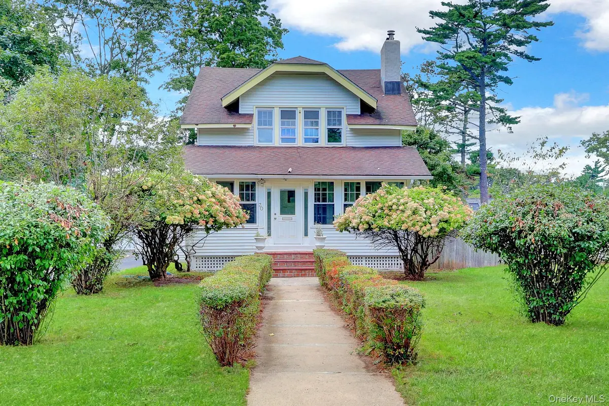 30 Brentwood Parkway, Brentwood, NY 11717 - #1