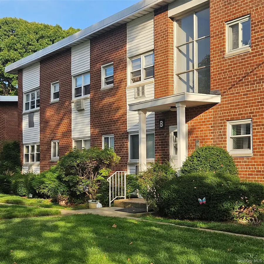 125 Hempstead Gardens Drive #B1D, West Hempstead, NY 11552 - #2