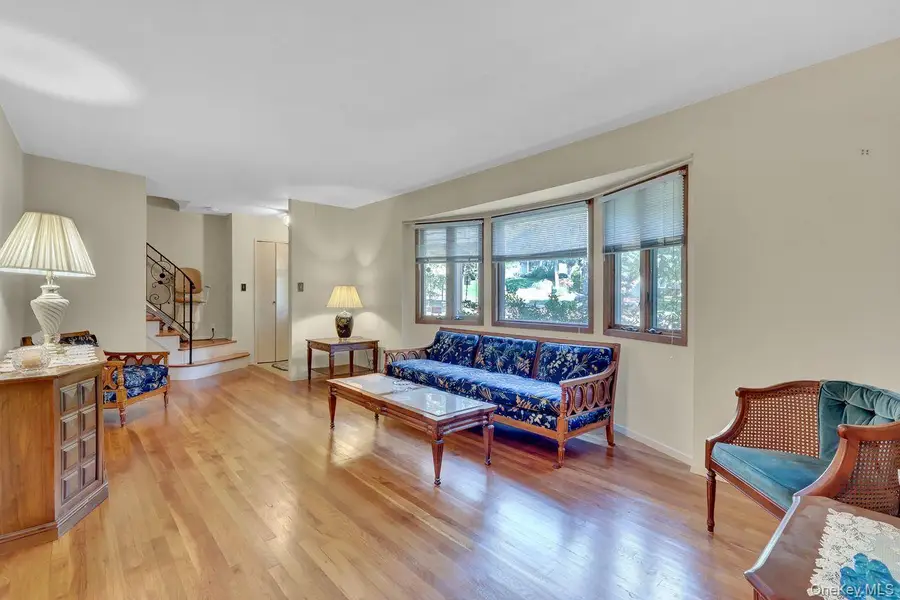 14 Morewood Drive, Smithtown, NY 11787 - #3