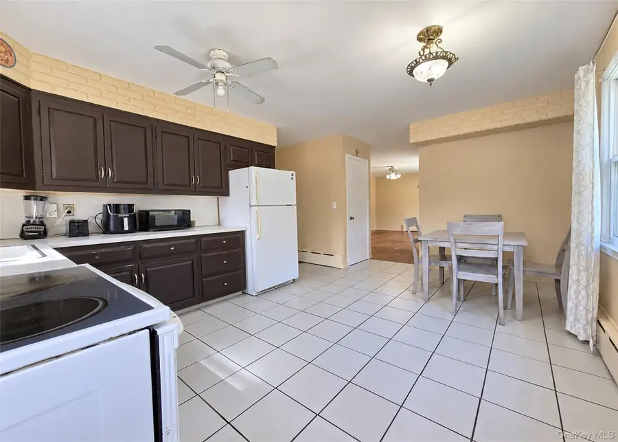 80 Carroll Avenue, Ronkonkoma, NY 11779 - #3