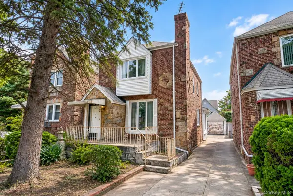45-23 Utopia Parkway, Flushing, NY 11358