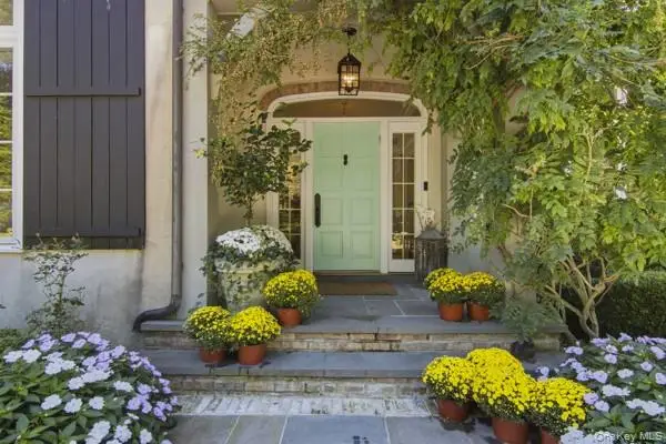 2 Meadow Sea Lane, East Setauket, NY 11733 - #2