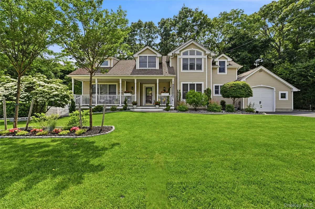 136 Mccarthy, Great River, NY 11739 - #1