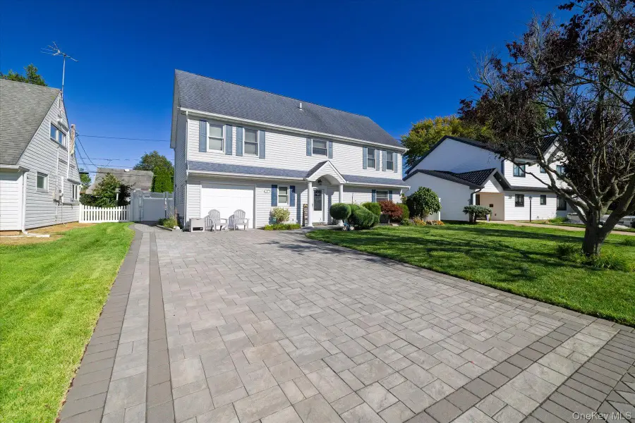 27 Welcome Lane, Wantagh, NY 11793 - #2