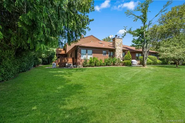 20 Hunt Court, Jericho, NY 11753