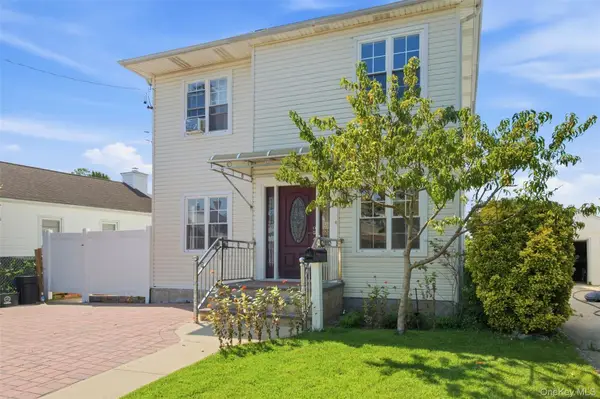 109 Gordon Avenue, Westbury, NY 11590