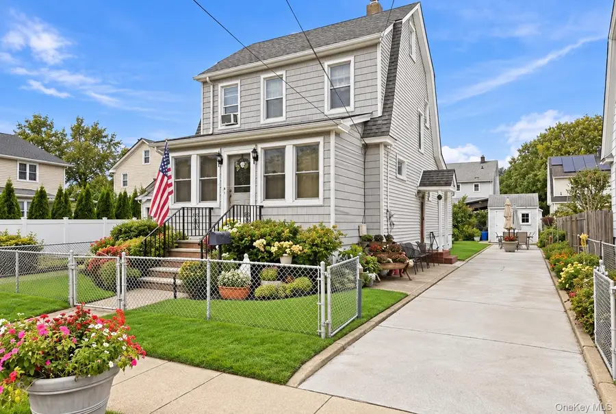 56 Elmwood Street, Valley Stream, NY 11581 - #3