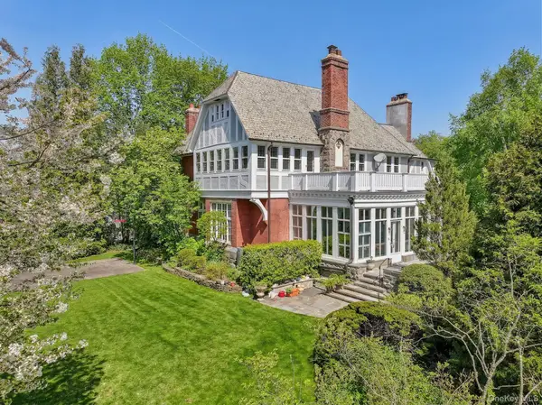 15 Hemlock Road, Bronxville, NY 10708