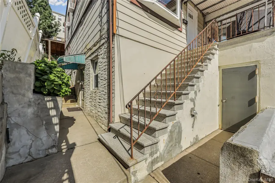 187 Woodland Avenue, Yonkers, NY 10703 - #3