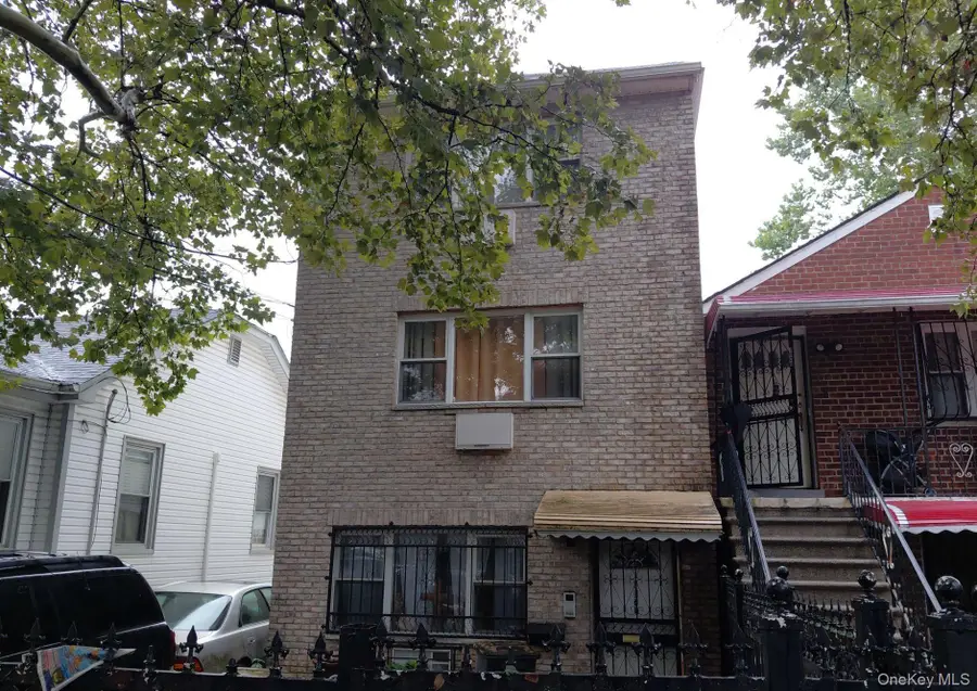 1022 E 232nd Street, Bronx, NY 10466 - #2